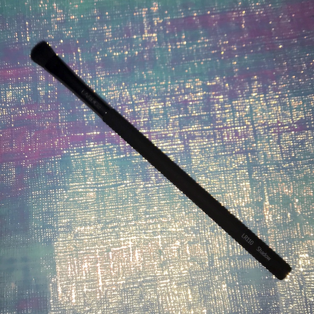 3/$50 Laruce Shadow Brush LR110